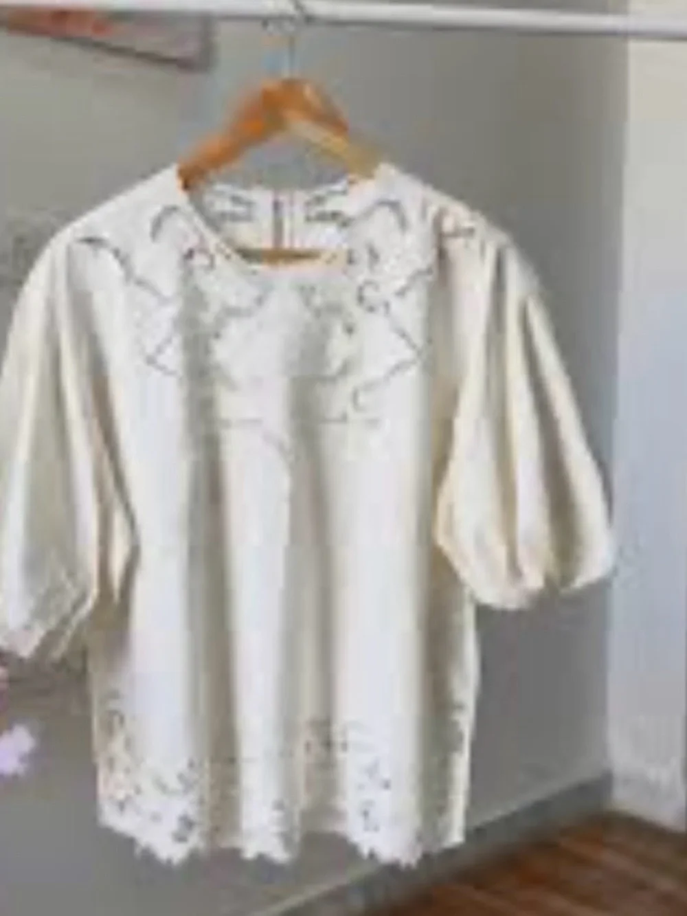 Zara White Eyelet Puff-Sleeve Blouse